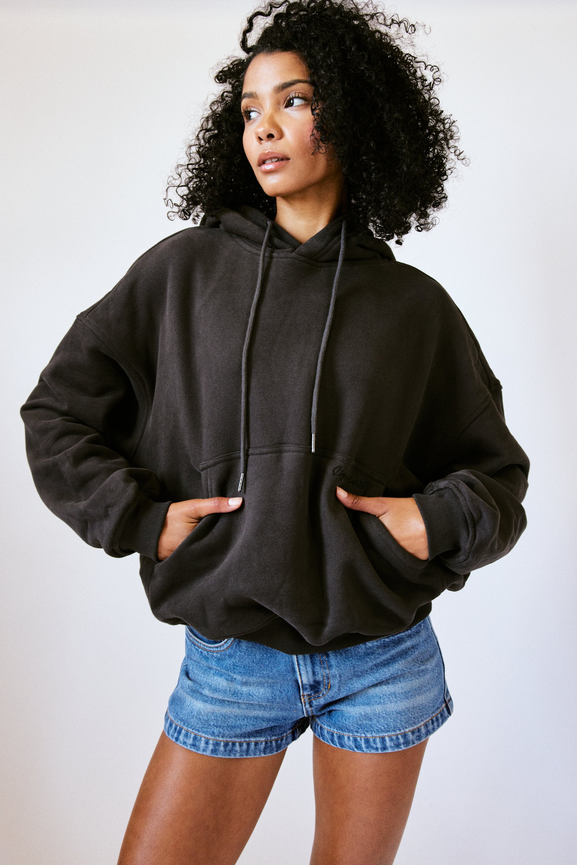 Brooklyn Oversized Hoodie in Vintage Black