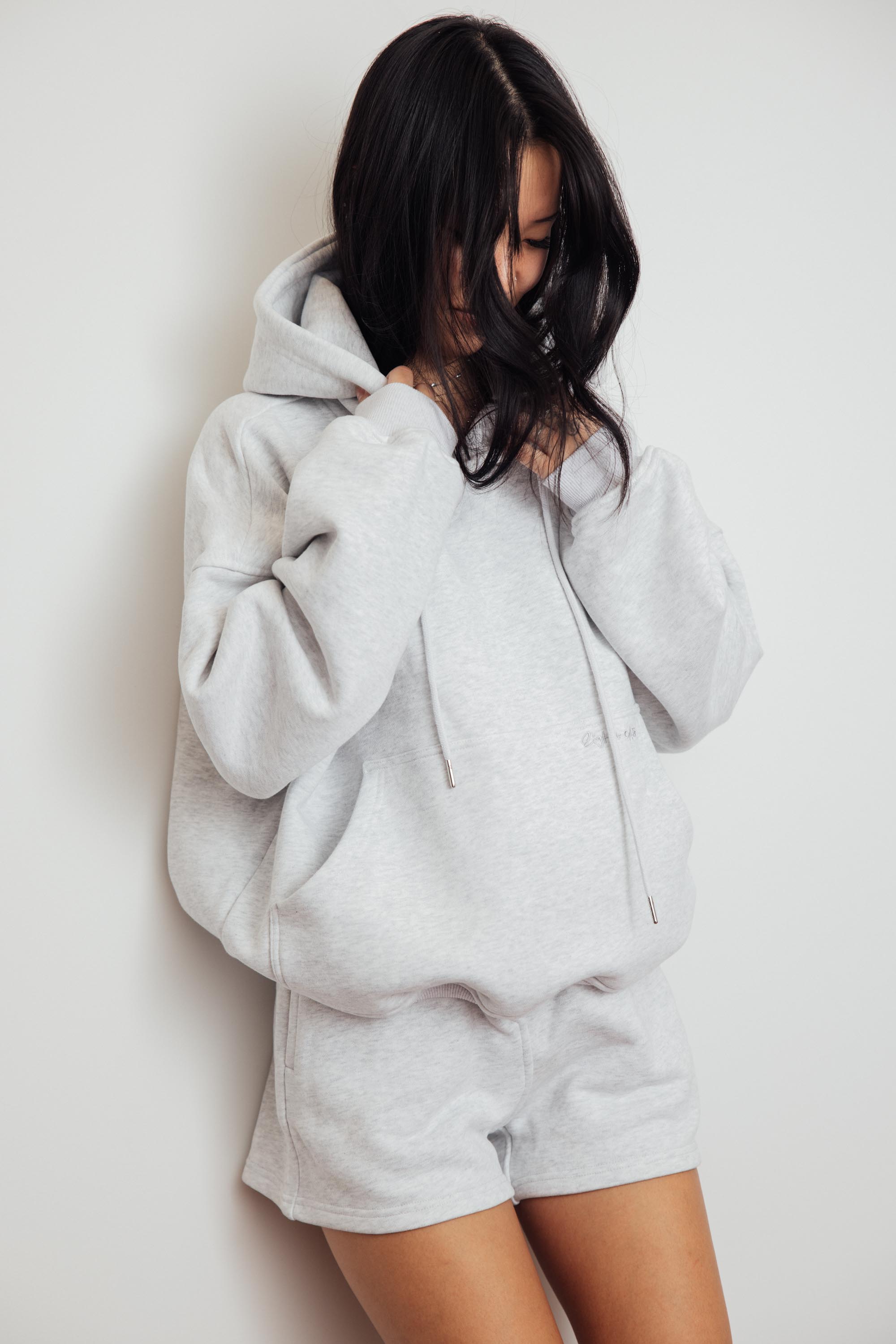 V2. Relaxed Oversized Hoodie